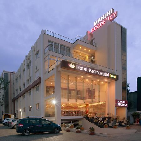 Отель Manjhi Residency Tiruchirappalli Экстерьер фото