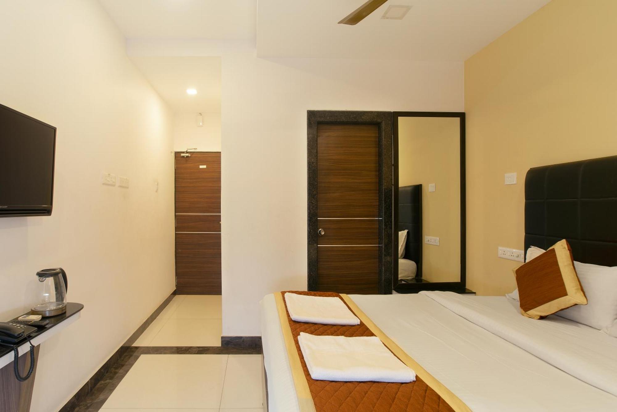 Отель Manjhi Residency Tiruchirappalli Экстерьер фото