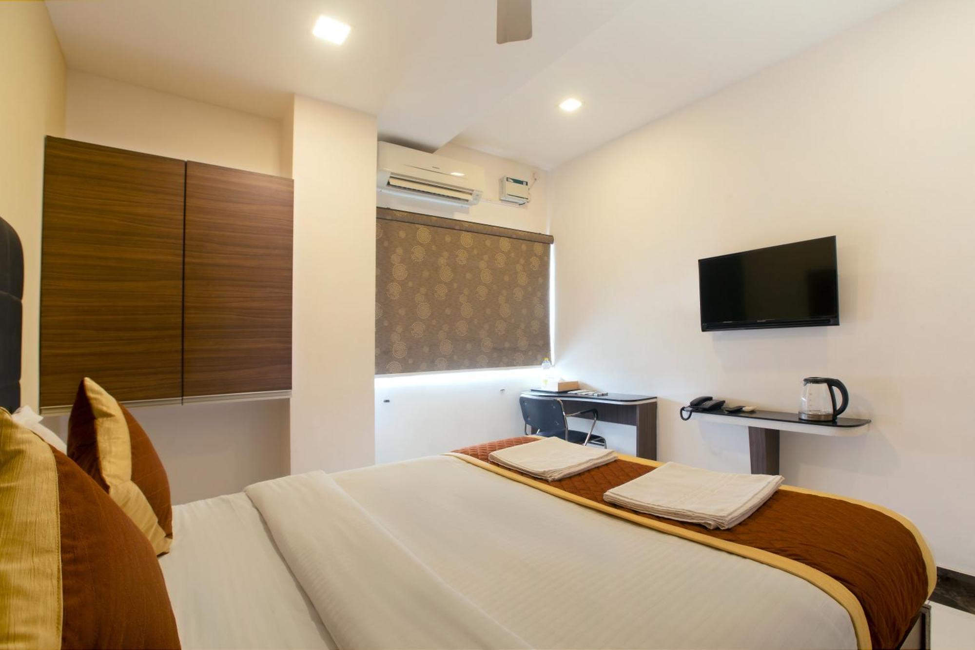 Отель Manjhi Residency Tiruchirappalli Экстерьер фото