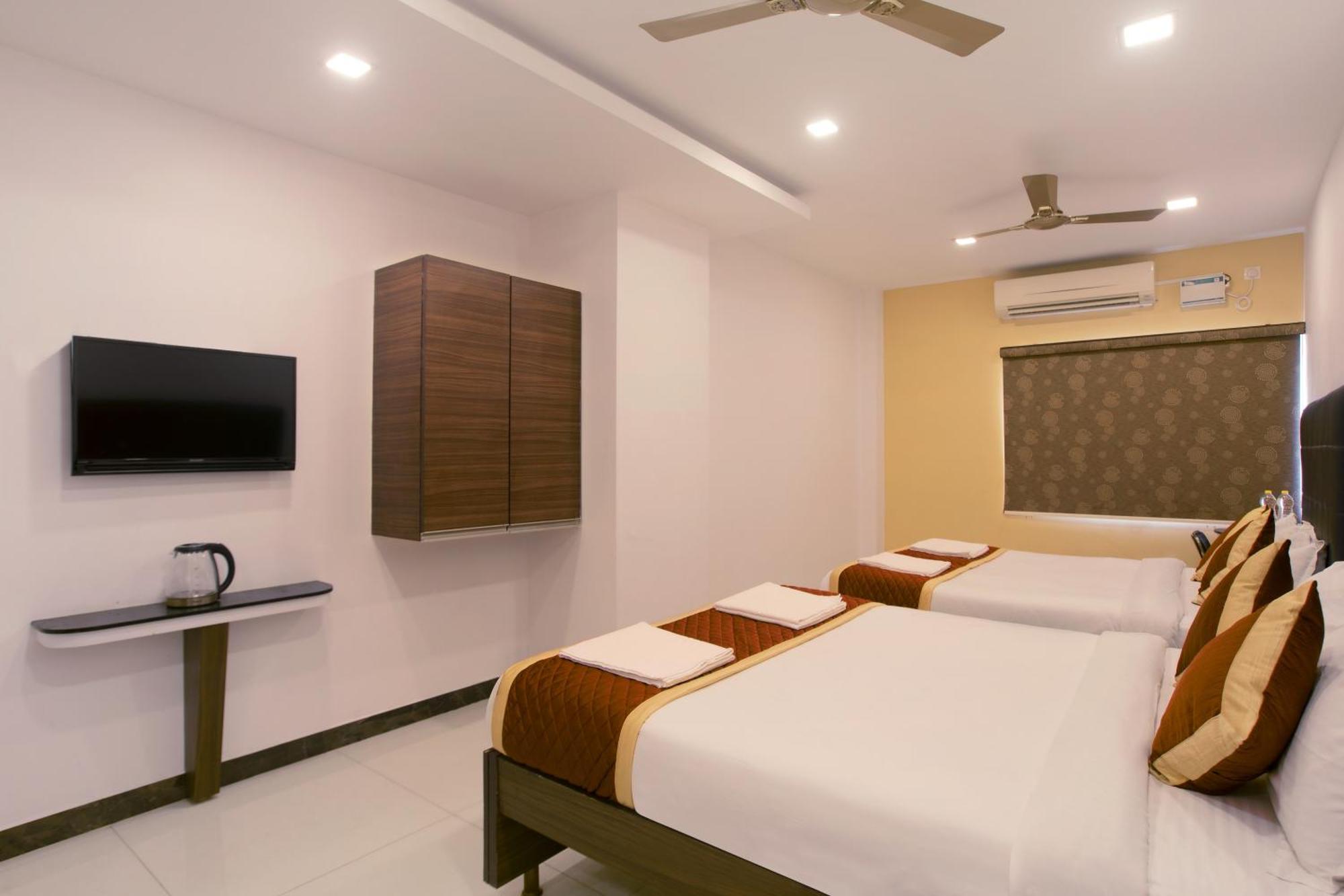Отель Manjhi Residency Tiruchirappalli Экстерьер фото