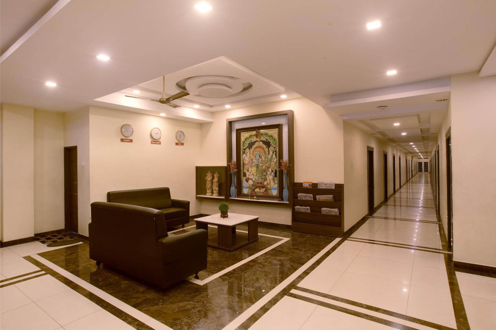 Отель Manjhi Residency Tiruchirappalli Экстерьер фото