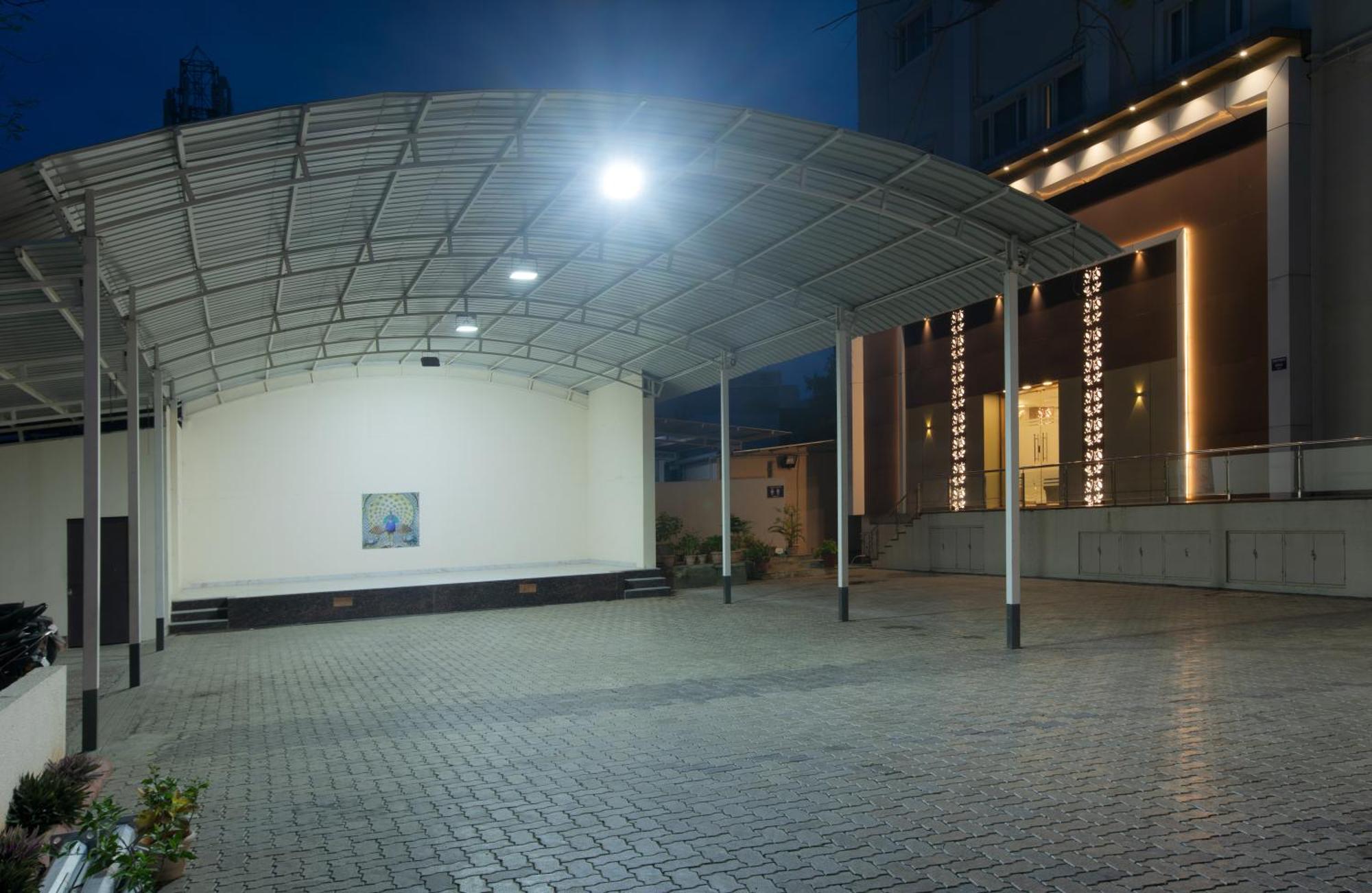 Отель Manjhi Residency Tiruchirappalli Экстерьер фото